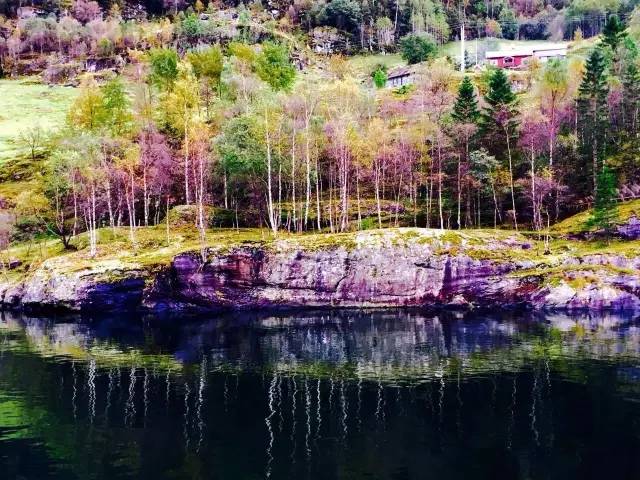 32.webp.jpg 爱丫爱丫影院