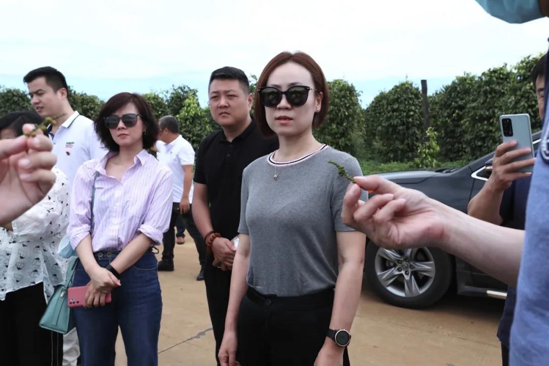 1.jpg 爱丫爱丫影院